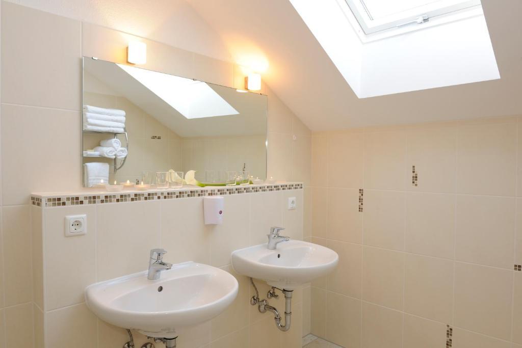 Hotel Inspiration Garni Tittmoning Oda fotoğraf