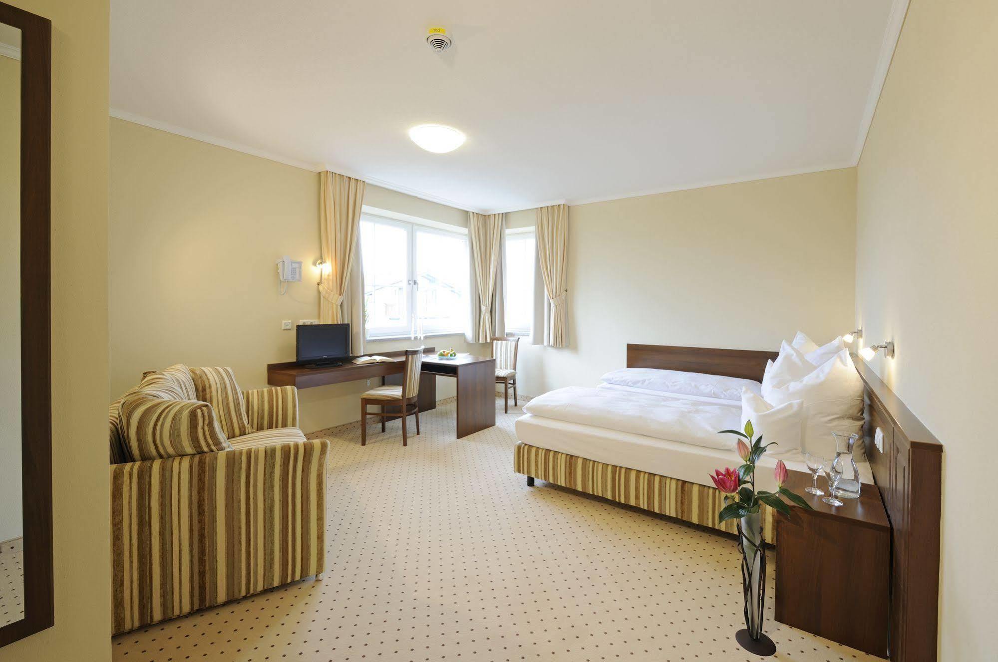 Hotel Inspiration Garni Tittmoning Dış mekan fotoğraf
